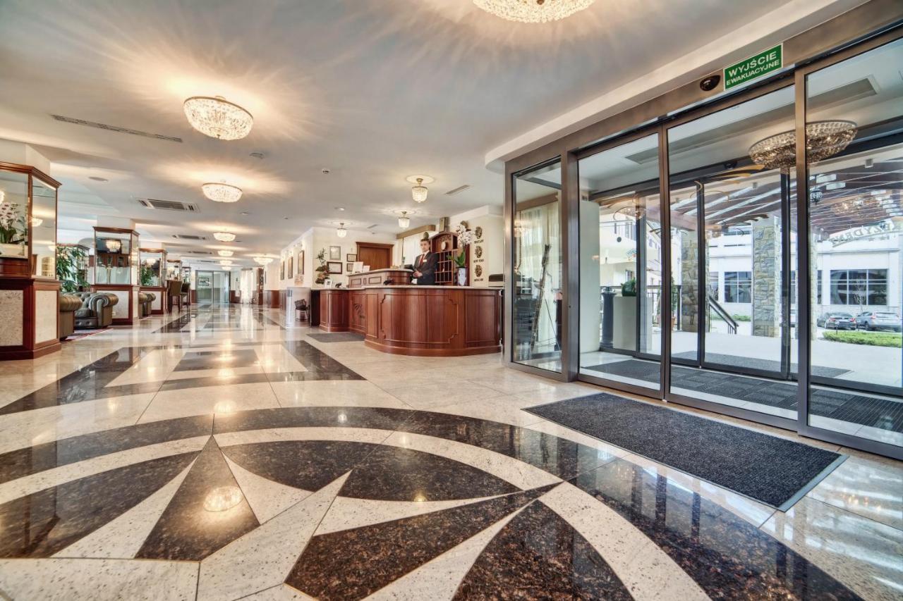Hotel Prezydent กรินีซา ดรอยจ์ ภายนอก รูปภาพ